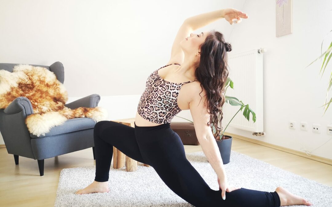 Vinyasa Yoga / Do 17:30-19:00 / Lena