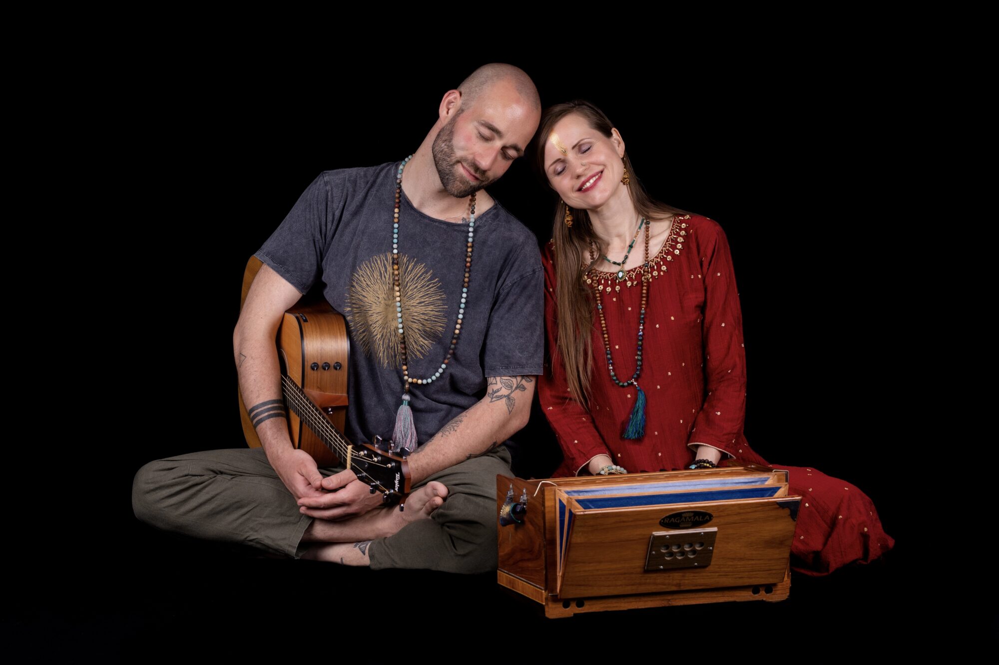 Aleah & Henning (Heart Lotus)